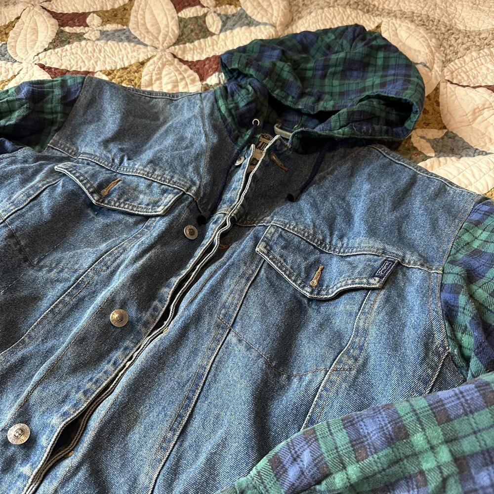 Vintage Fluid Blues denim jacket with green plaid hood & sleeves Size M - Picture 2 of 5